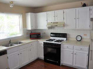 966 Manchester Cir #1A, Schaumburg, IL 60193