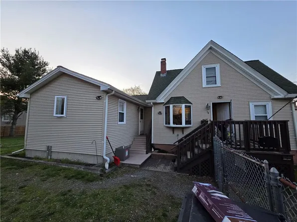 38 River St, West Warwick, RI 02893