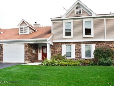 823 Chasefield Ln APT 4, Crystal Lake, IL, 60014