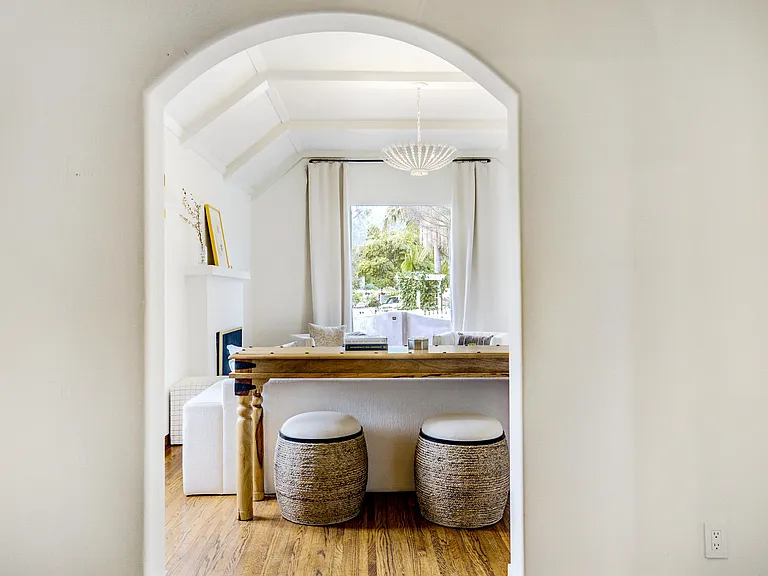 226 Calle Granada — Photo 4
