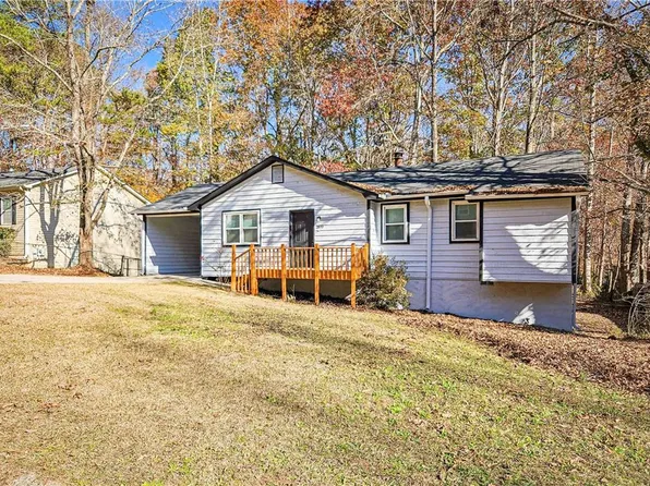 2870 Aunt Pitty Pat Ln, Douglasville, GA 30135