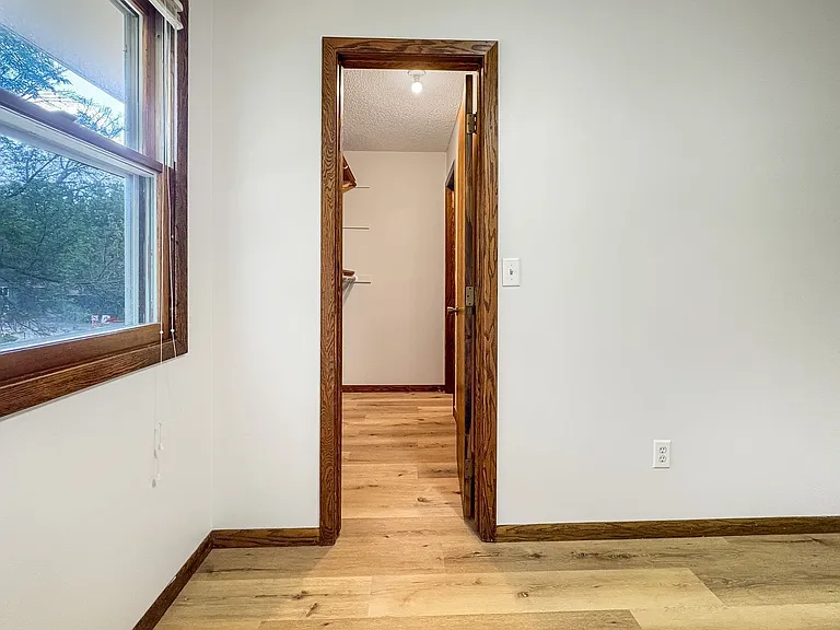 5674 Arthur St NE — Photo 18