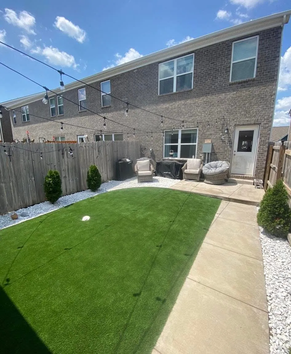 3 bed, 1966 sqft, $2,250 — Photo 2