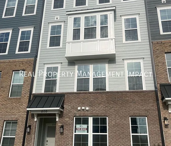 616 Market Grove Dr #100 — Photo 1