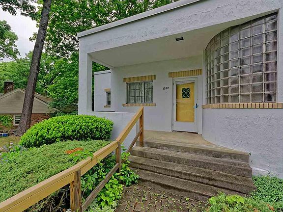 5th image of 1552 Baker Ave