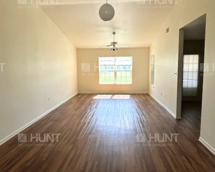 4013 Buttonwood Ct — Photo 5