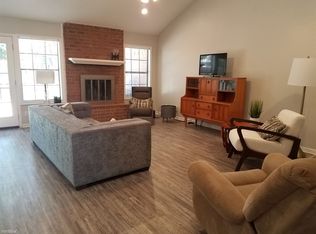 1211 Hardwood Ln, College Station, TX 77840