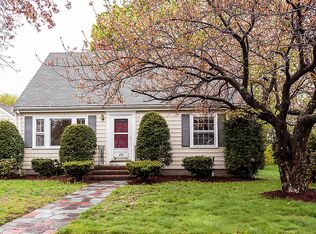 20 Woods Rd, Belmont, MA 02478