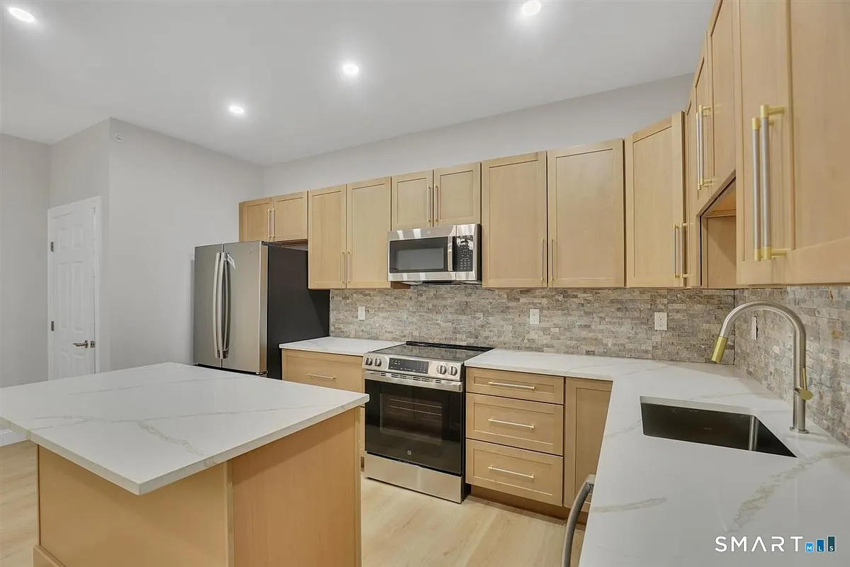 1347 New Haven Rd — Photo 1