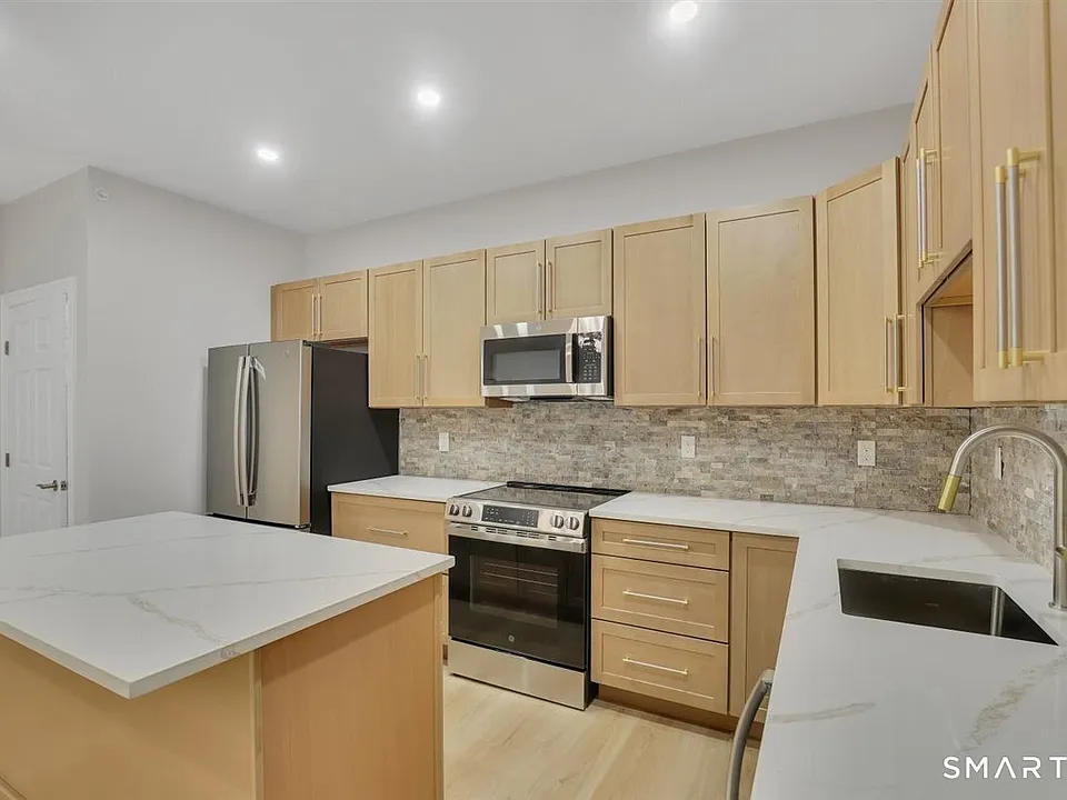 1347 New Haven Rd #1