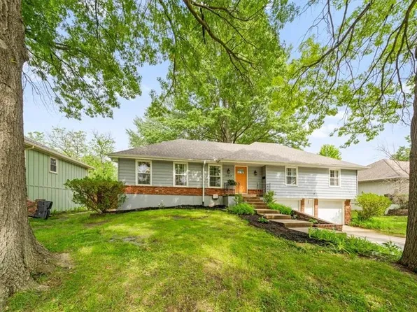 12613 Sycamore Ave, Grandview, MO 64030