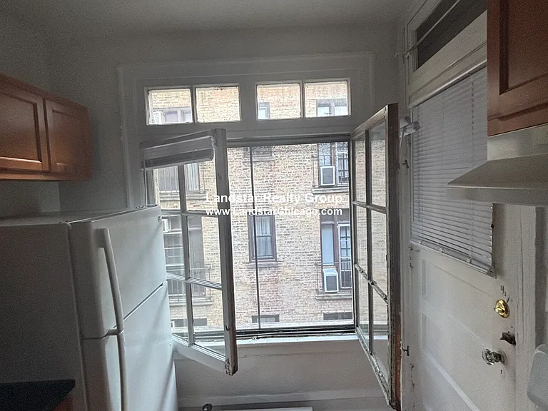 907 Elmwood Ave #3D — Photo 5