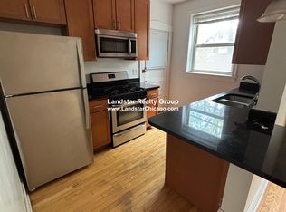 912 Reba Pl APT 1, Evanston, IL 60202