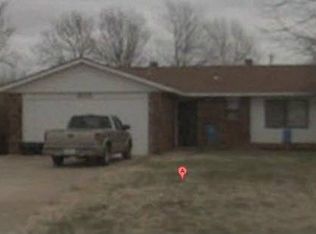 605 S 28th St, Clinton, OK 73601