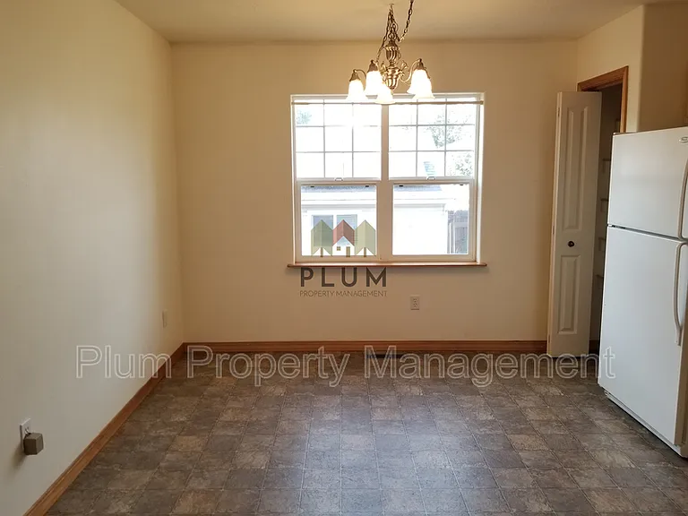 1620 S 14th St W — Photo 11