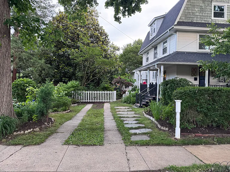 316 Dartmouth Ave — Photo 1