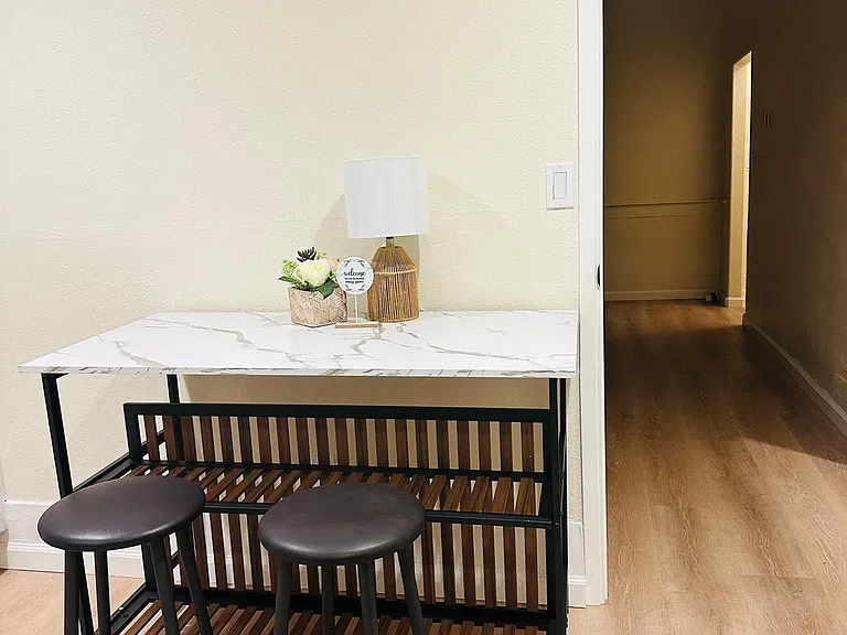 15 Maple St #1 — Photo 8