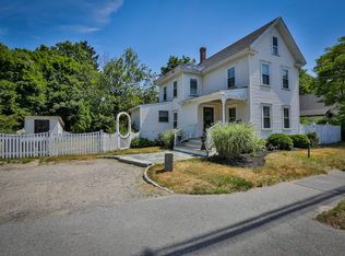 15 Pleasant St, Salisbury, MA 01952
