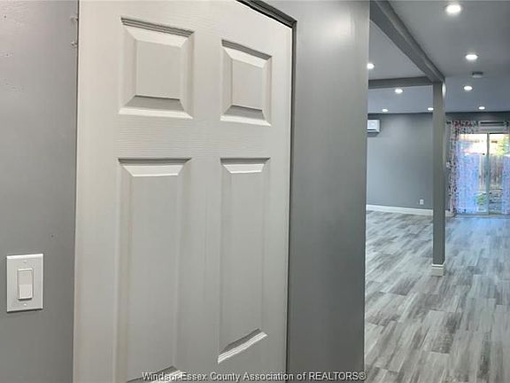 2nd image of 1274 Copperfield Pl