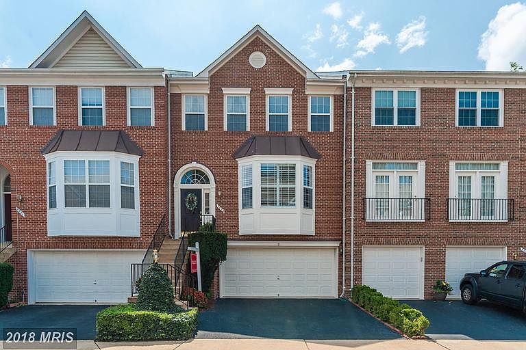1st image of 5723 Governors Pond Cir