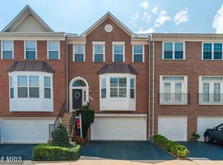 5723 Governors Pond Cir, Alexandria, VA 22310