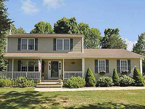 1st image of 29 Hopkins Ave