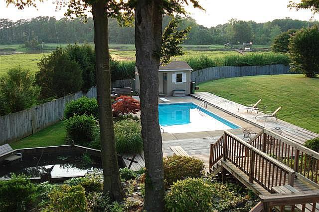 2nd image of 963 Lacon Dr