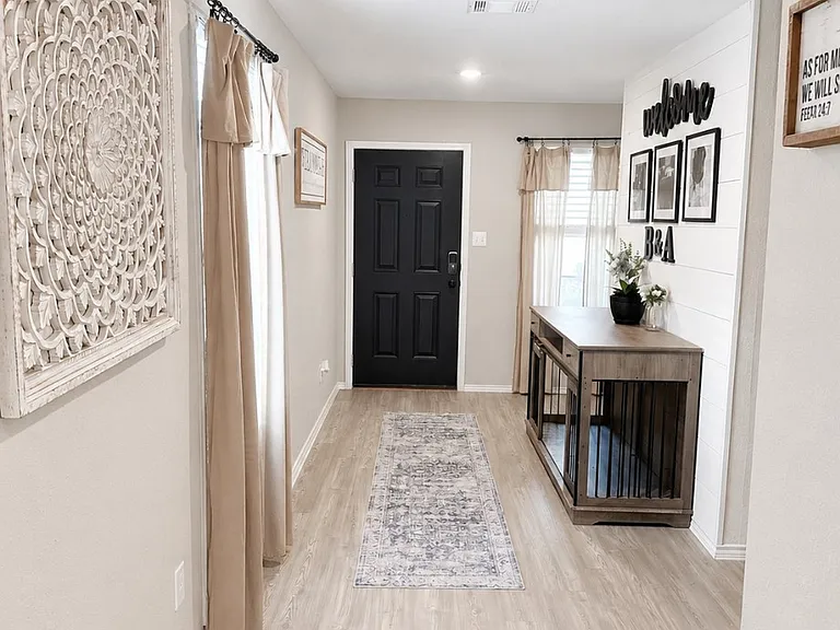 Furnished entry