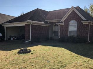 1170 Breezy Valley Dr, Cordova, TN 38018