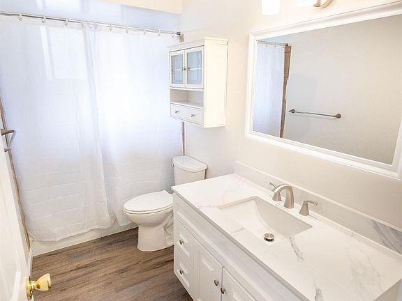 4th image of 4122 Sharwood Way