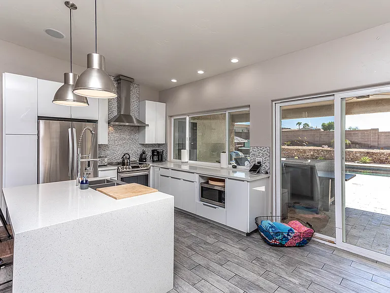 3420 Sheik Dr — Photo 12