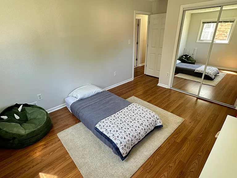 10411 Farrar Ave — Photo 16