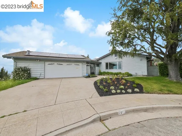 2 Stantonville Ct, Oakland, CA 94619