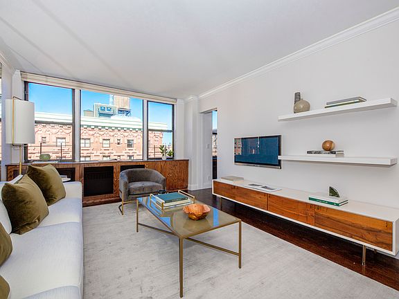3rd image of 200 W 79th St APT 16E
