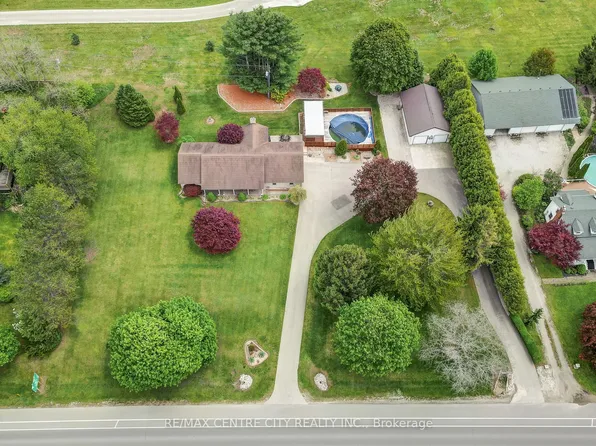 5978 Sunset Rd, Central Elgin, ON N0L 2L0