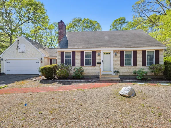 556 Cotuit Road, Mashpee, MA 02649