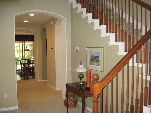 5th image of 2478 Krameria Ave
