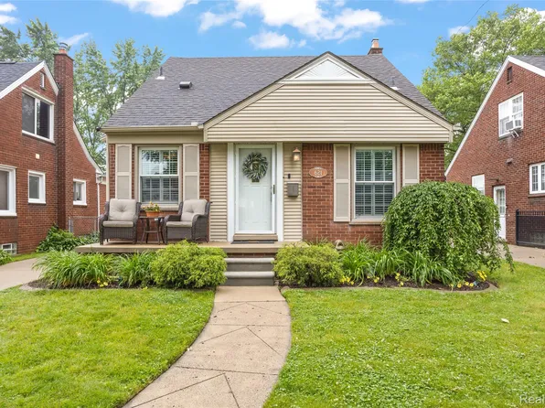 621 Kingsbury Ave, Dearborn, MI 48128