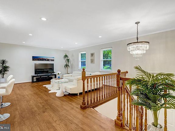 4th image of 4604 Willet Dr