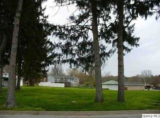 1419 S 34th St, Quincy, IL 62301