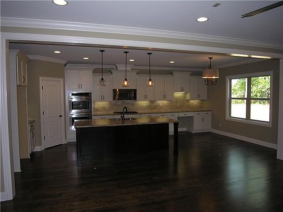 4th image of 812 Piccadilly Drive Site #609-lot 609