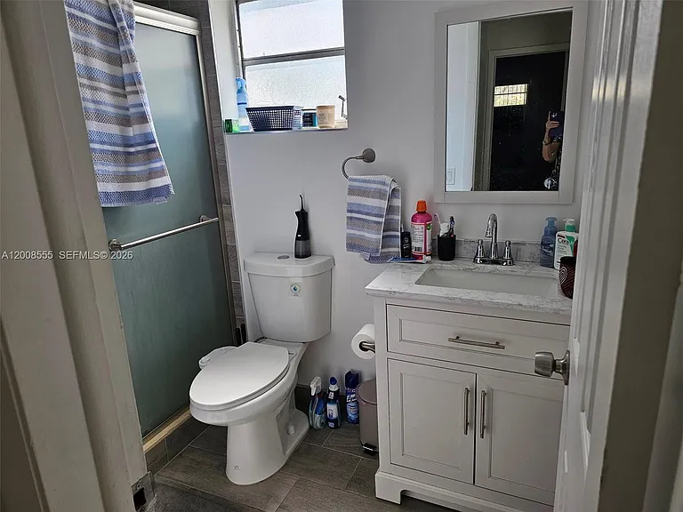 900 Tallwood Ave #207 — Photo 9