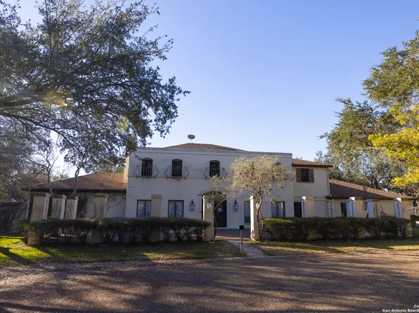 173 Medical Center Blvd, Alice, TX 78332