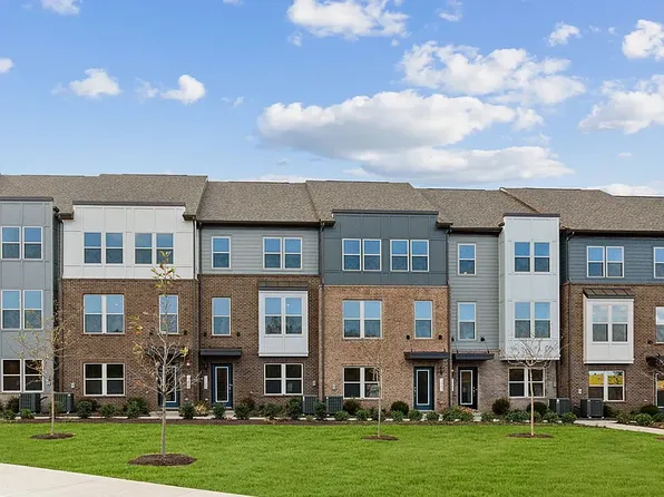 1171 Herndon Pkwy, Herndon, VA 20170