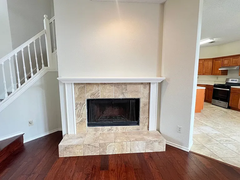 723 Sumner Dr — Photo 13