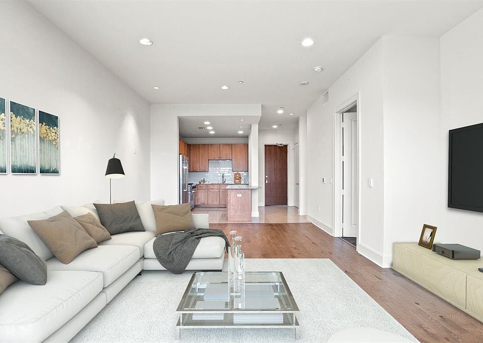 1st image of 3100 W 7th St APT 609