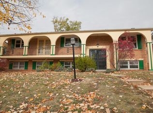 10587 Larkspur Dr, Saint Louis, MO