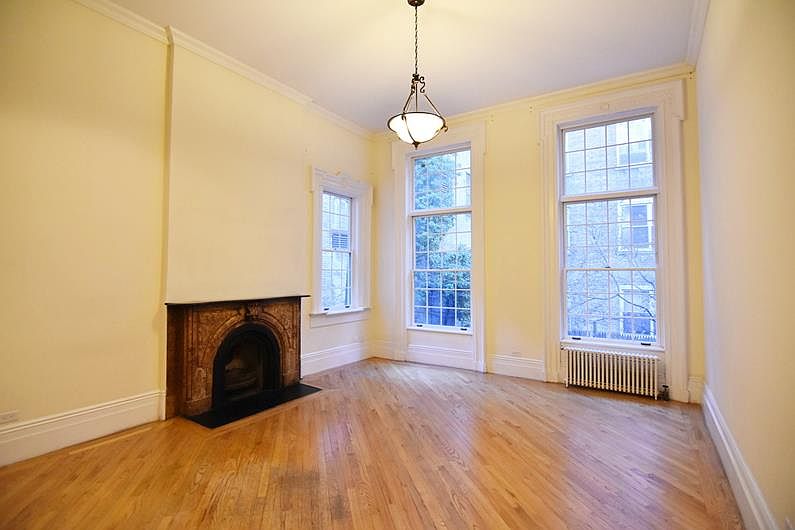 1st image of 26 E 11th St APT 2R