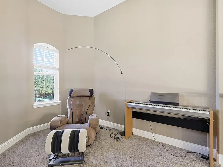 1273 Ranch Gate Ln — Photo 21