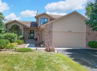 13985 Yosemite Ave S, Savage, MN 55378